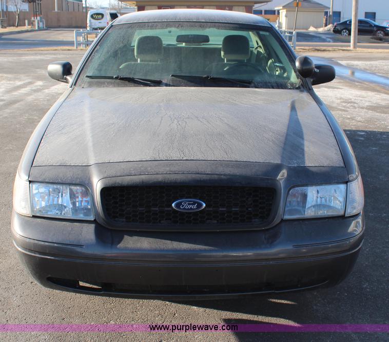 image for item H1429 2010 Ford Crown Victoria Police Interceptor