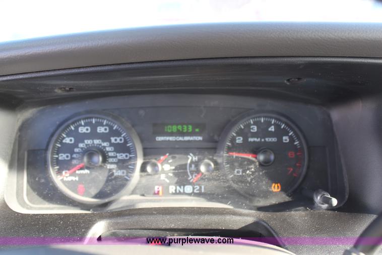 image for item H1429 2010 Ford Crown Victoria Police Interceptor