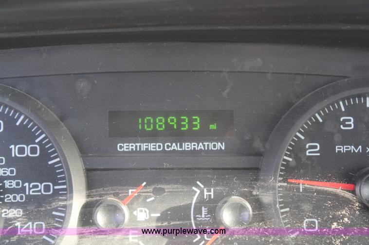 image for item H1429 2010 Ford Crown Victoria Police Interceptor