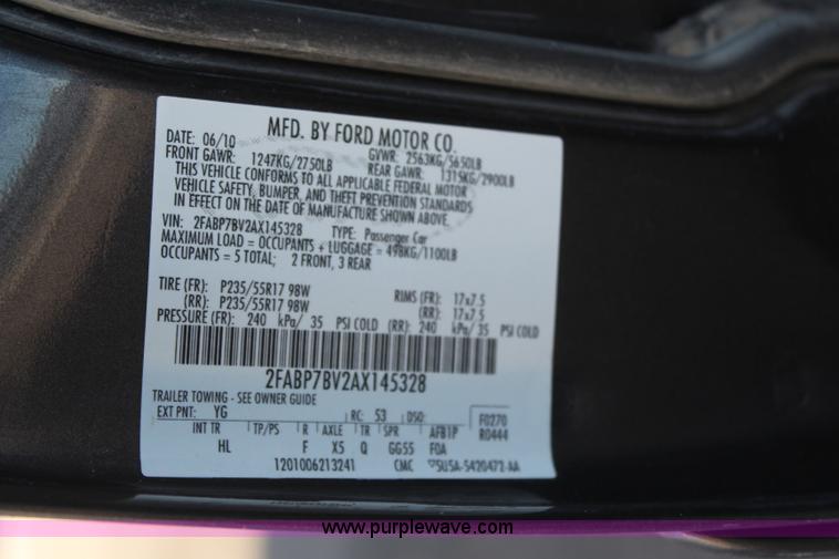 image for item H1429 2010 Ford Crown Victoria Police Interceptor