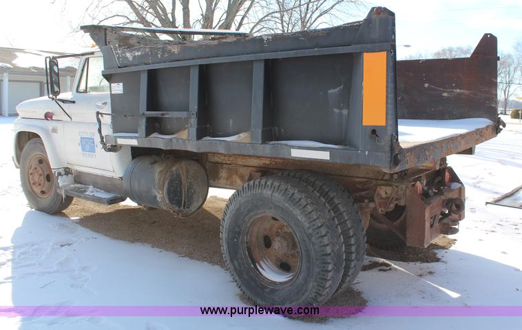 image for item H1454 1966 Chevrolet C60 dump truck