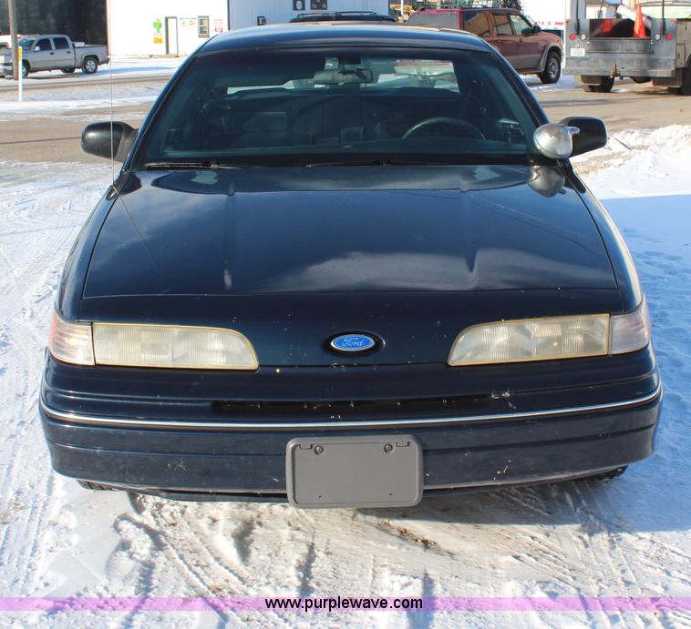 image for item H1455 1992 Ford Crown Victoria LX