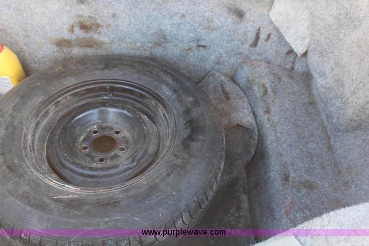 image for item H1455 1992 Ford Crown Victoria LX