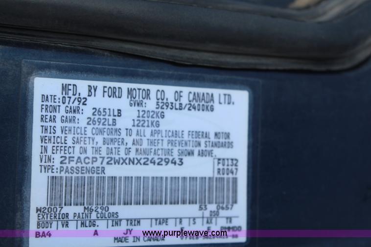 image for item H1455 1992 Ford Crown Victoria LX