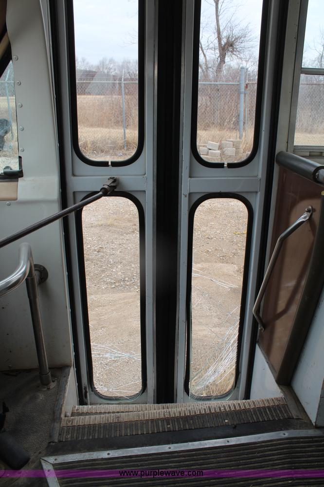 image for item H1496 1984 Ford Econoline E350 bus