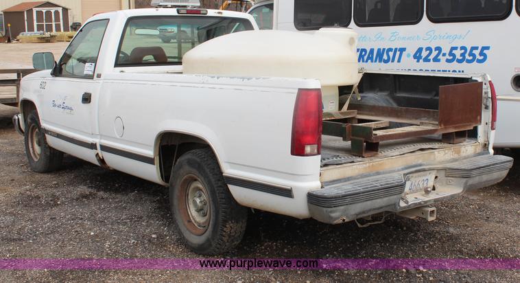 image for item H1500 1994 Chevrolet 1500 pickup truck