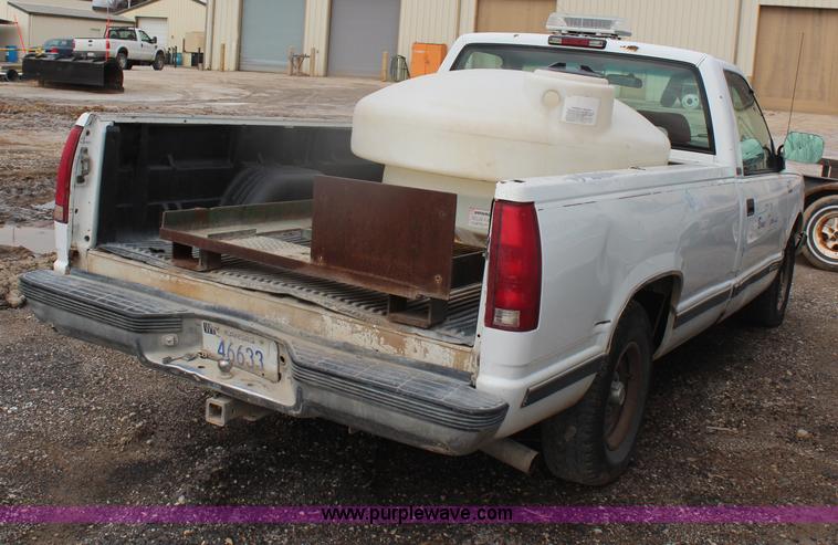 image for item H1500 1994 Chevrolet 1500 pickup truck