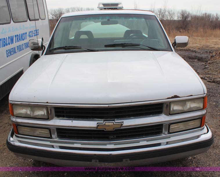 image for item H1500 1994 Chevrolet 1500 pickup truck