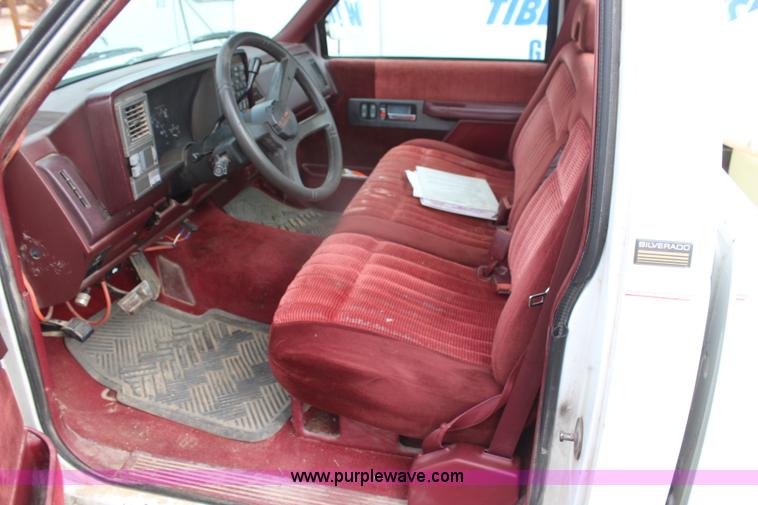 image for item H1500 1994 Chevrolet 1500 pickup truck