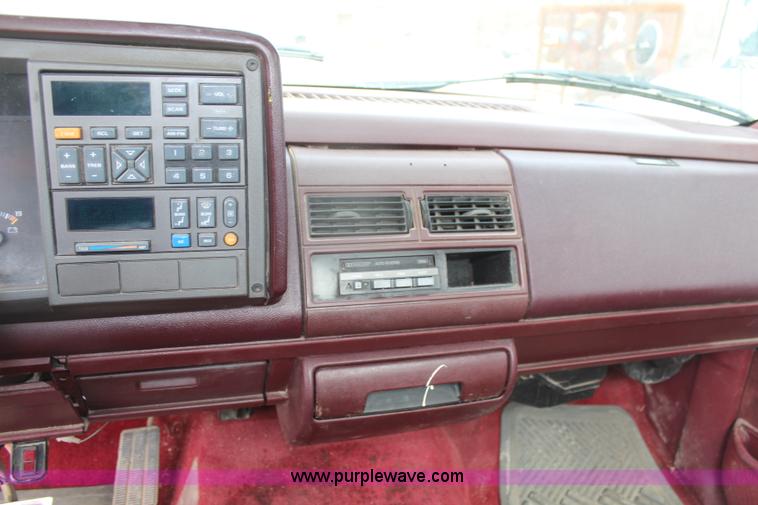 image for item H1500 1994 Chevrolet 1500 pickup truck