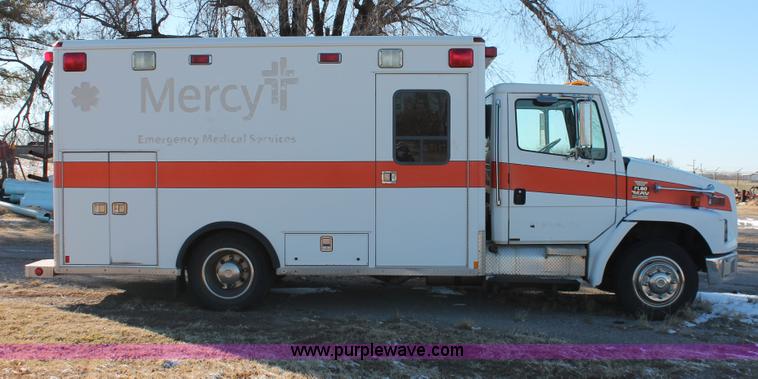 image for item H8289 2000 Freightliner FL60 ambulance