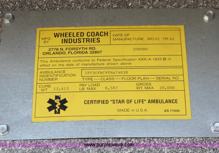 image for item H8289 2000 Freightliner FL60 ambulance