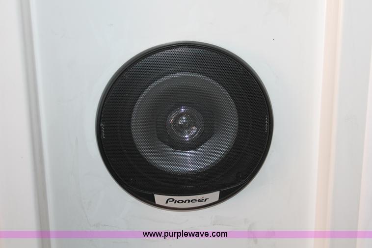 image for item H8289 2000 Freightliner FL60 ambulance