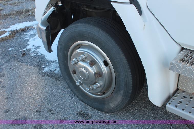 image for item H8289 2000 Freightliner FL60 ambulance