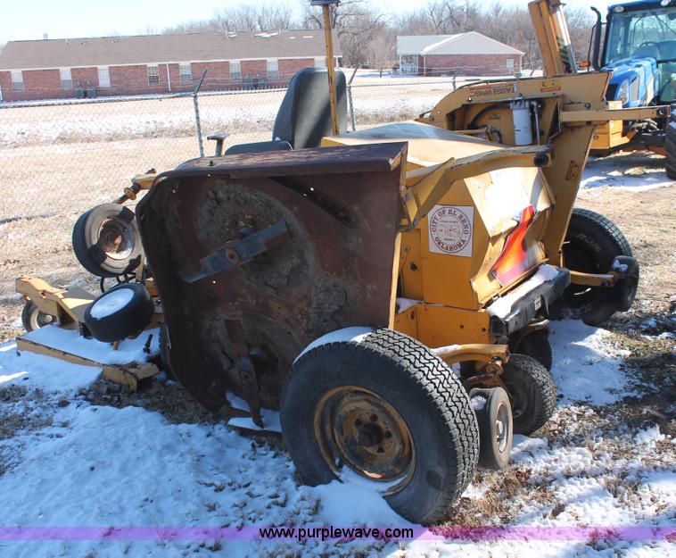 image for item H8290 Hustler 4600 lawn mower