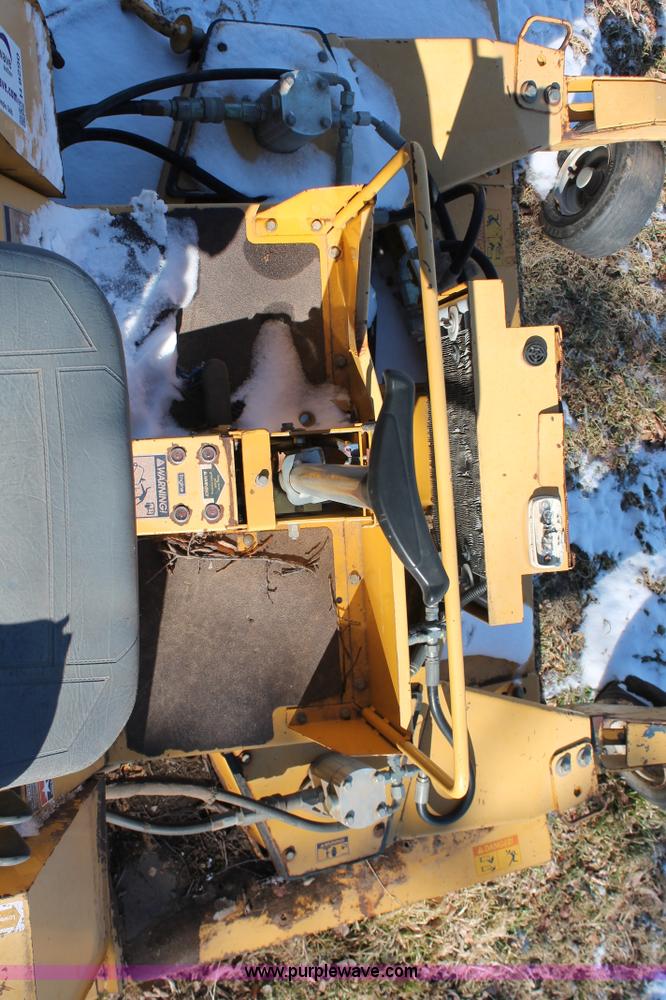 image for item H8290 Hustler 4600 lawn mower