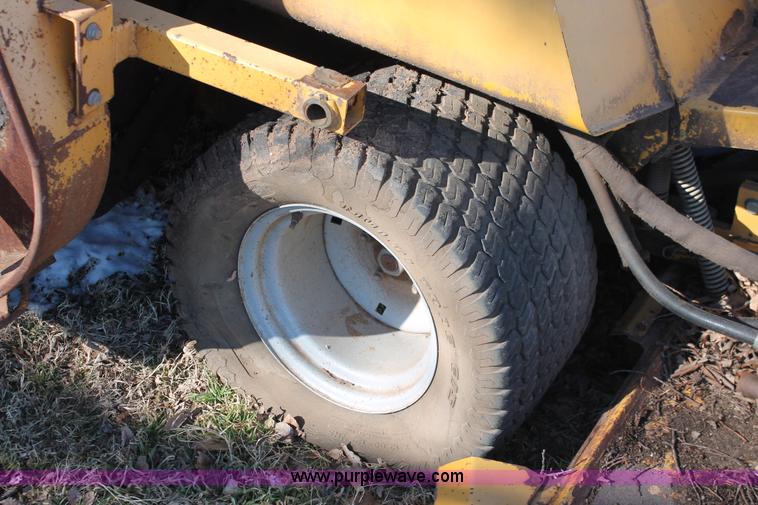 image for item H8290 Hustler 4600 lawn mower