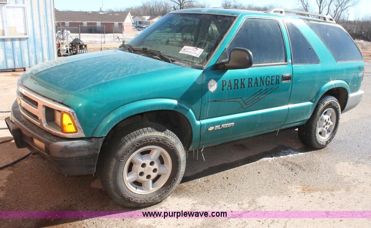 image for item H8292 1995 Chevrolet Blazer SUV