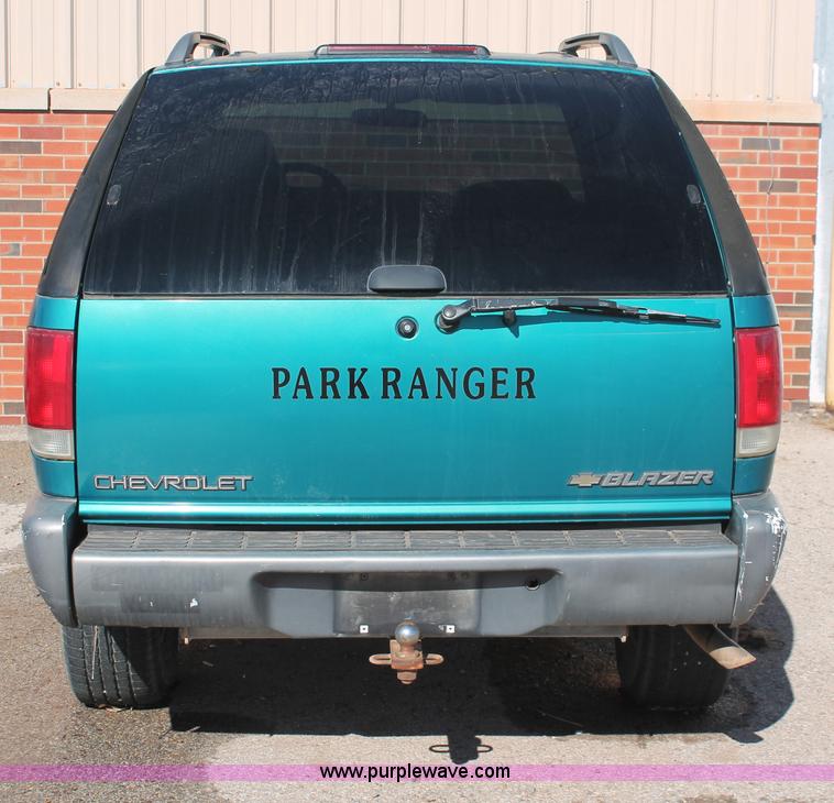 image for item H8292 1995 Chevrolet Blazer SUV