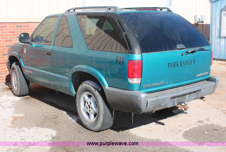 image for item H8292 1995 Chevrolet Blazer SUV