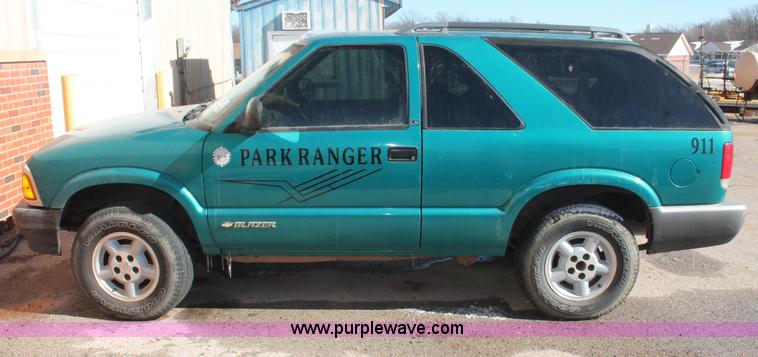 image for item H8292 1995 Chevrolet Blazer SUV