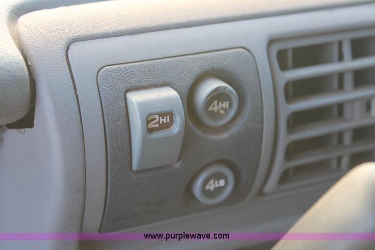 image for item H8292 1995 Chevrolet Blazer SUV