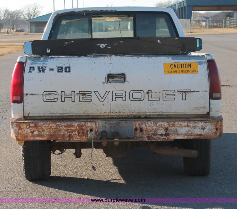 image for item H8294 1998 Chevrolet Cheyenne 1500 pickup truck