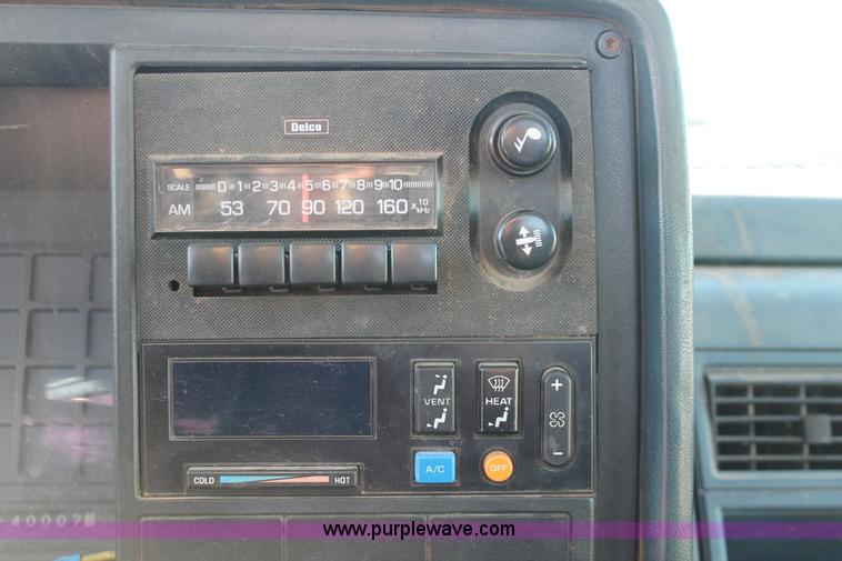 image for item H8294 1998 Chevrolet Cheyenne 1500 pickup truck