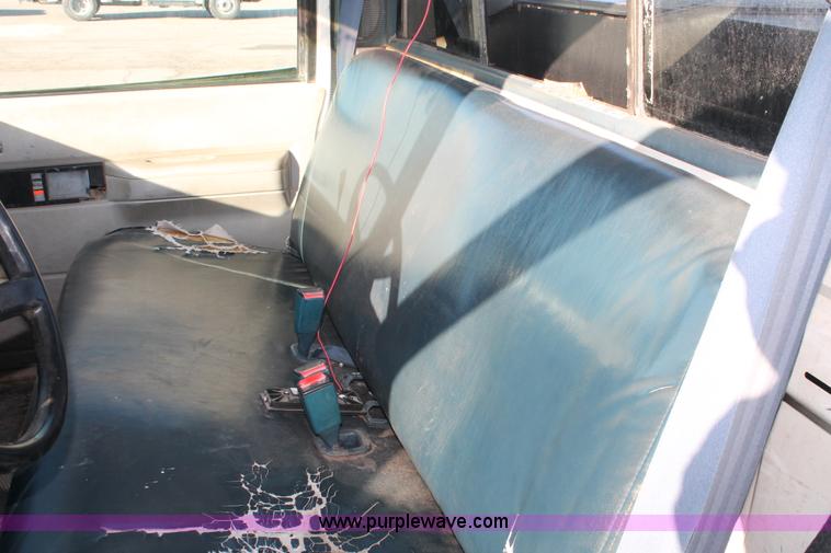 image for item H8294 1998 Chevrolet Cheyenne 1500 pickup truck