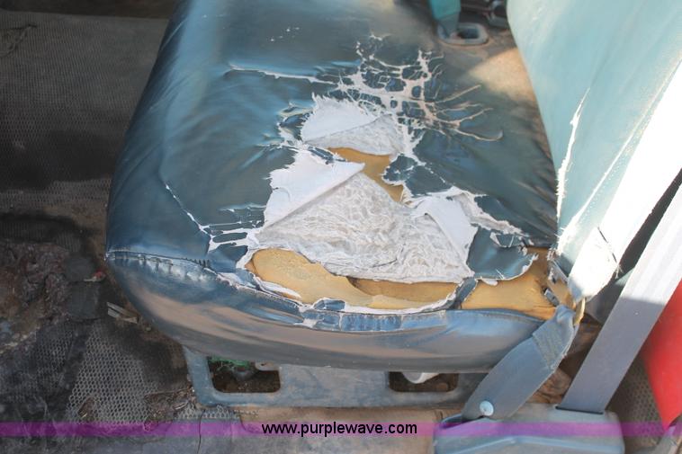 image for item H8294 1998 Chevrolet Cheyenne 1500 pickup truck