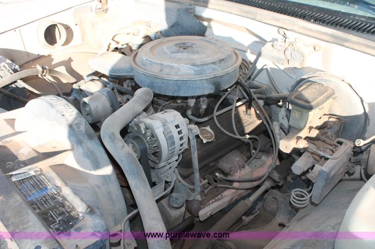 image for item H8294 1998 Chevrolet Cheyenne 1500 pickup truck