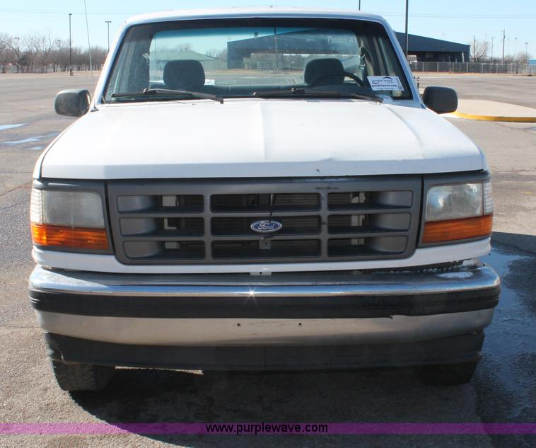 image for item H8295 1997 Ford F250 pickup truck