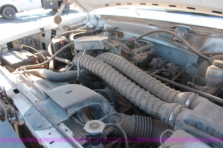 image for item H8295 1997 Ford F250 pickup truck