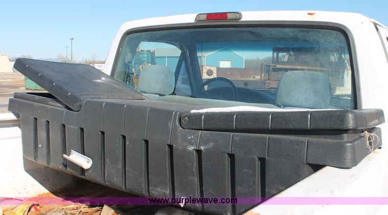 image for item H8295 1997 Ford F250 pickup truck