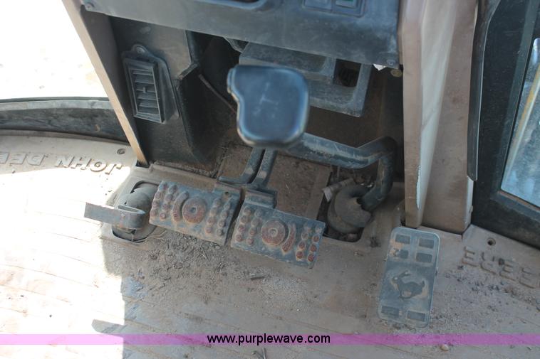 image for item H8297 1994 John Deere 310D backhoe