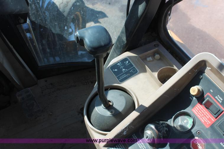 image for item H8297 1994 John Deere 310D backhoe