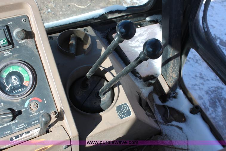 image for item H8297 1994 John Deere 310D backhoe