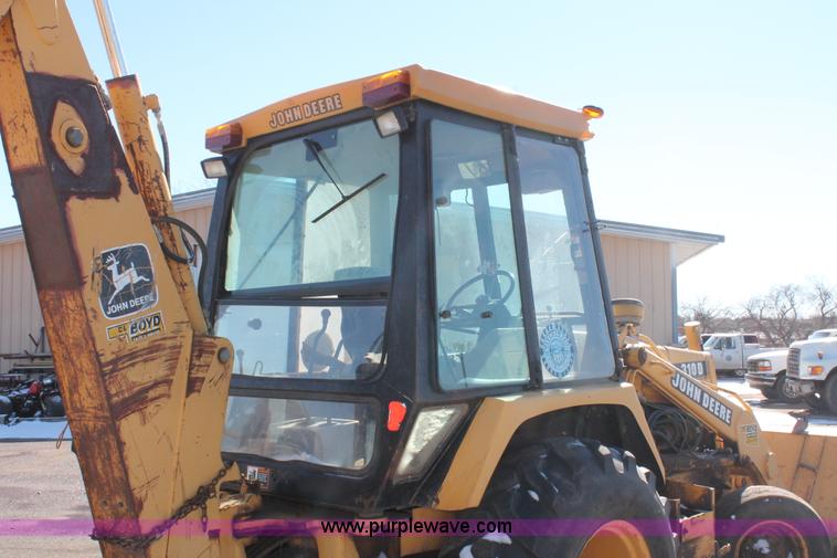 image for item H8297 1994 John Deere 310D backhoe