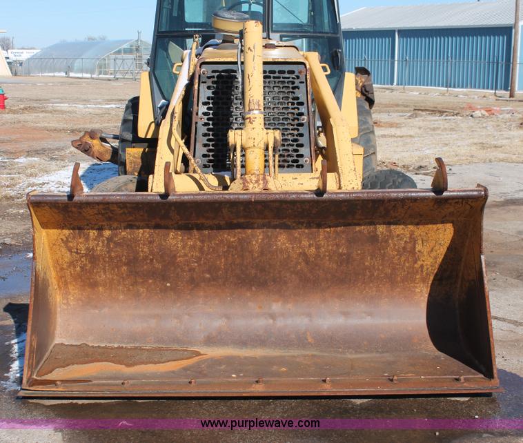 image for item H8297 1994 John Deere 310D backhoe