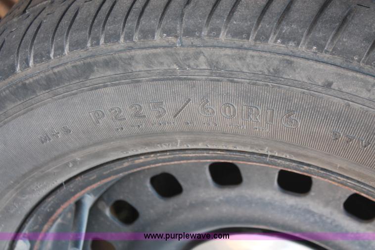 image for item H8298 2000 Ford Crown Victoria Police Interceptor