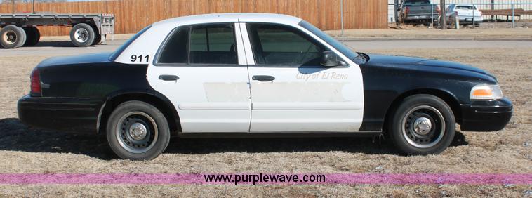image for item H8299 2000 Ford Crown Victoria Police Interceptor