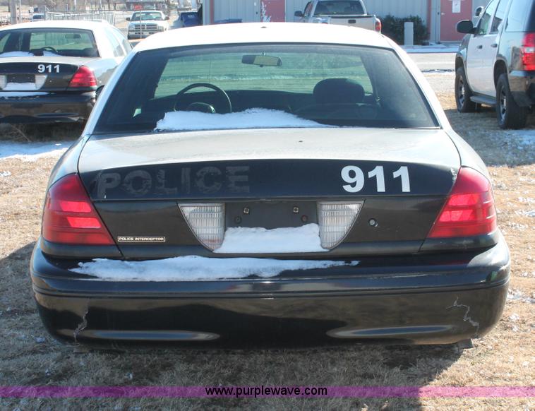 image for item H8299 2000 Ford Crown Victoria Police Interceptor