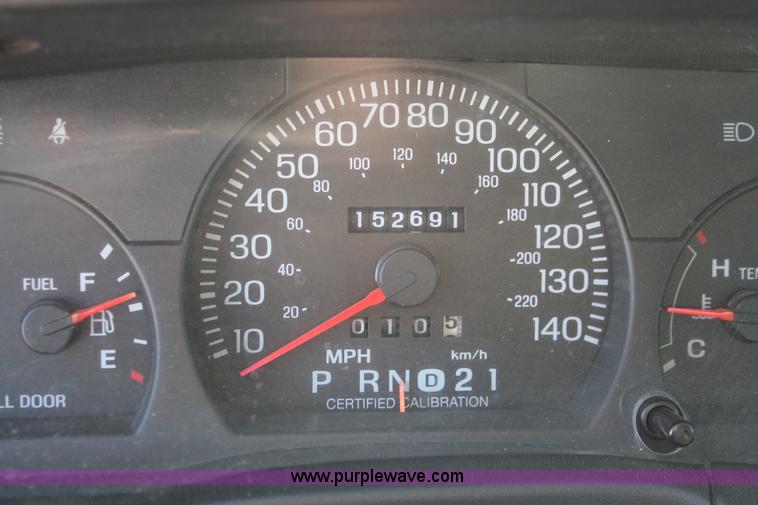 image for item H8299 2000 Ford Crown Victoria Police Interceptor