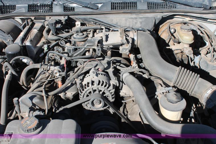 image for item H8299 2000 Ford Crown Victoria Police Interceptor