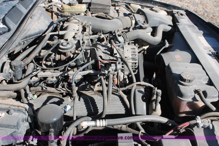 image for item H8299 2000 Ford Crown Victoria Police Interceptor