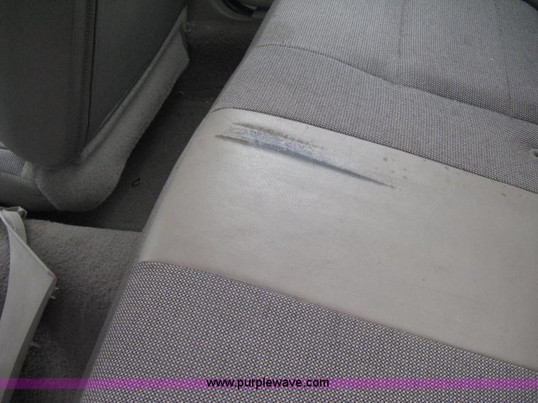 image for item I5606 2004 Ford Crown Victoria Police Interceptor