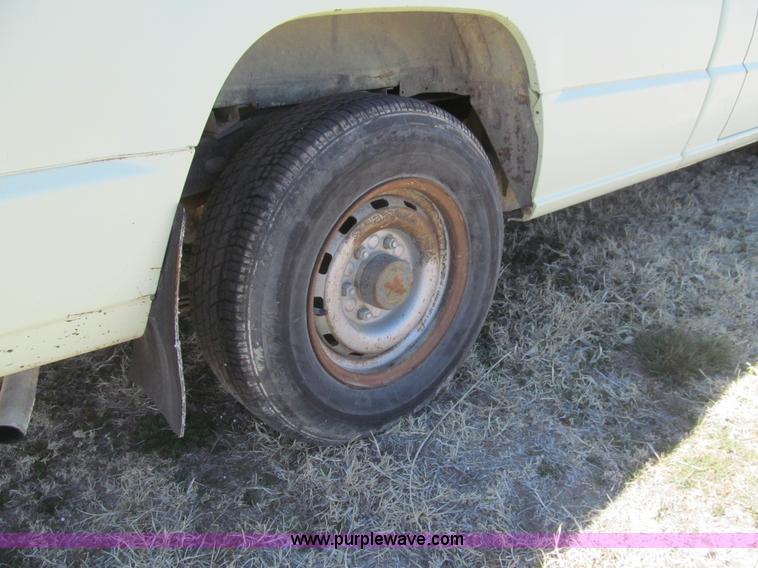 image for item I7142 1987 Dodge Ram 50 pickup truck