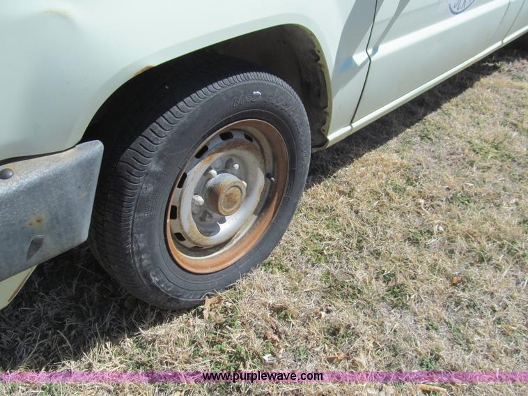 image for item I7142 1987 Dodge Ram 50 pickup truck