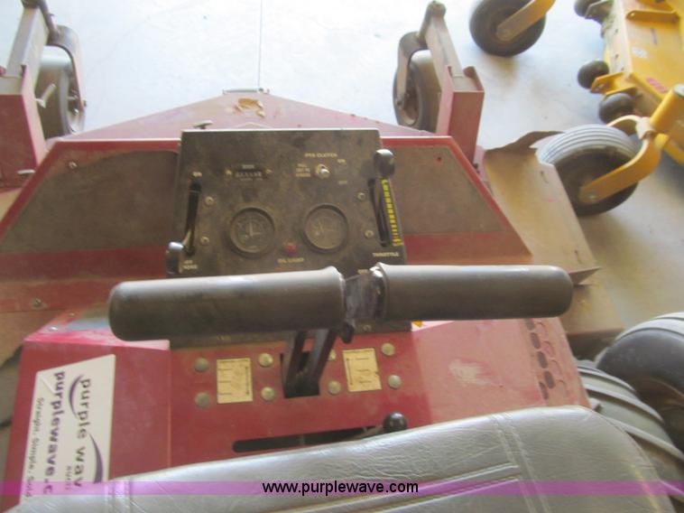 image for item I7143 2001 Zipper TS2293K zero turn lawn mower