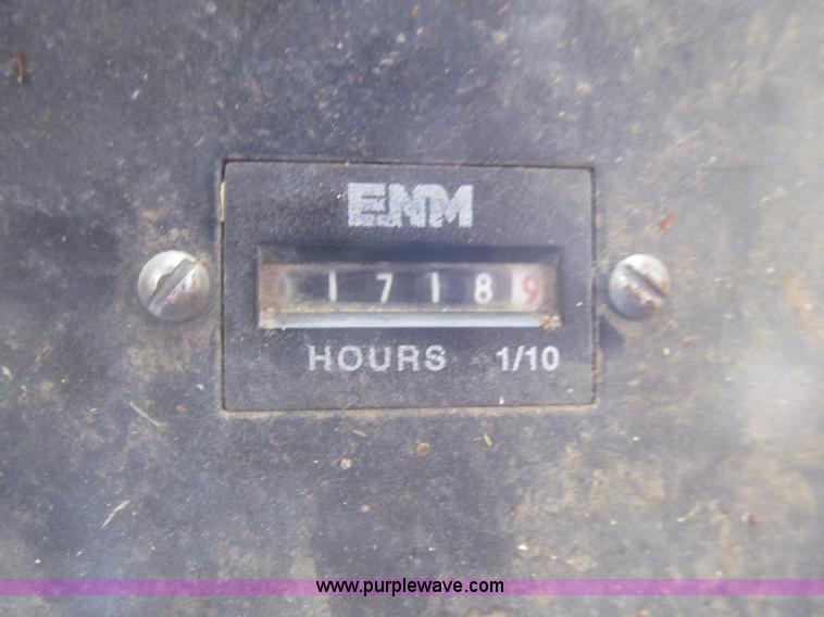 image for item I7143 2001 Zipper TS2293K zero turn lawn mower